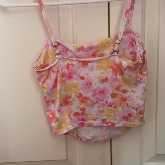 Hollister Top - Picture 3 of 3